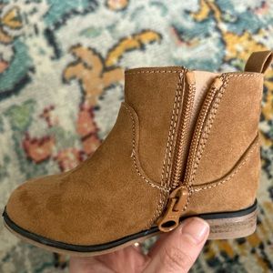 Cat & Jack Suede Ankle Boots • Toddler Size 6